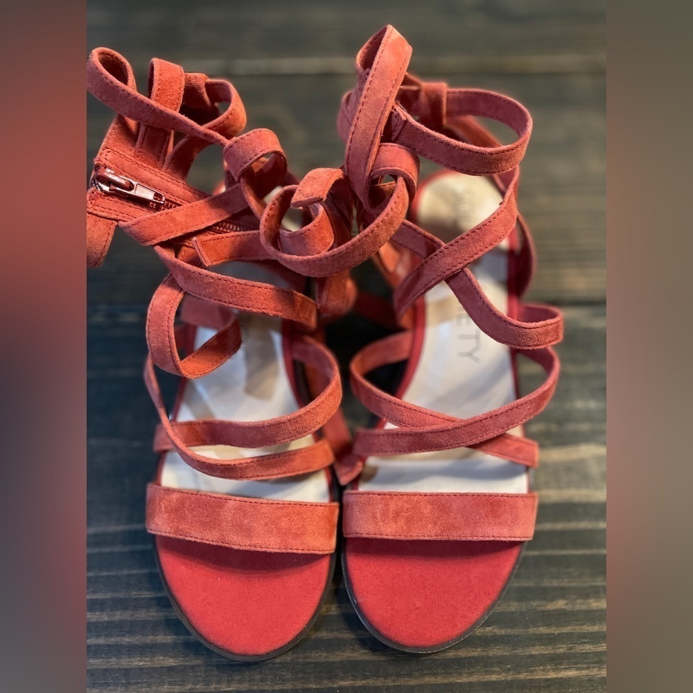 Sole Society "Pasha" Gladiator Style Sandals Size 7 paprika color NWOT